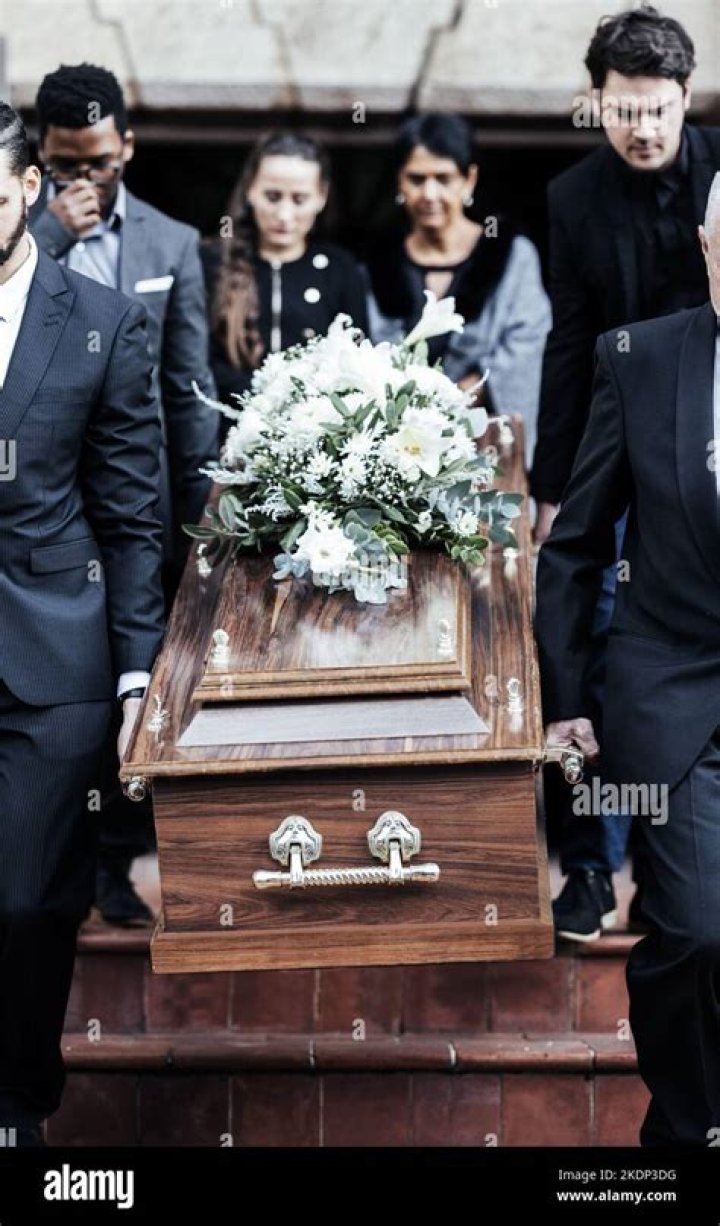 Double tragedy: Man crushed to death by mother’s coffin during funeral