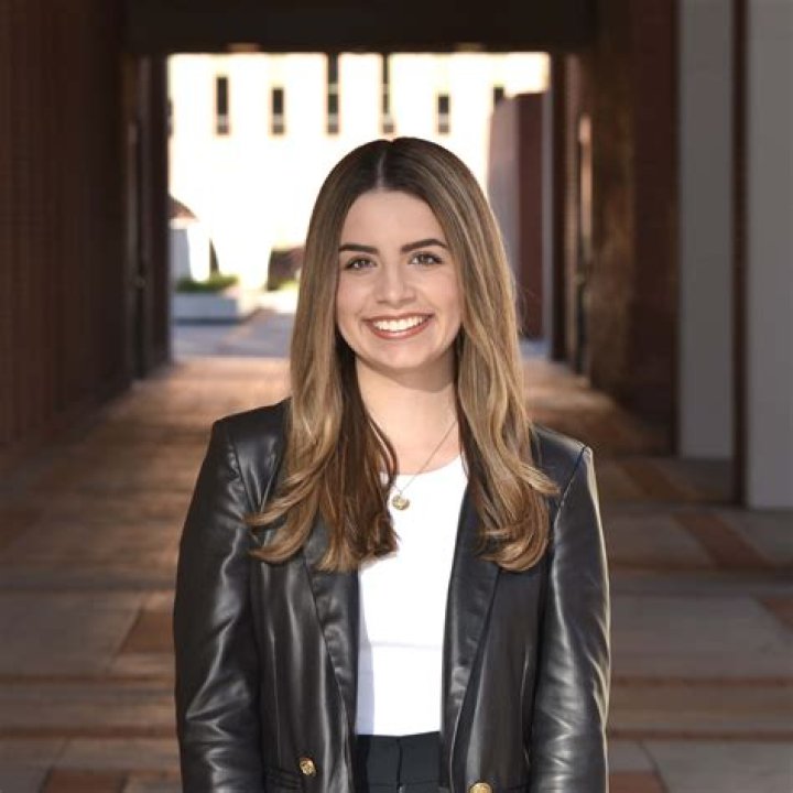 Woman refuses to wash hair for over 20 years, gives reason