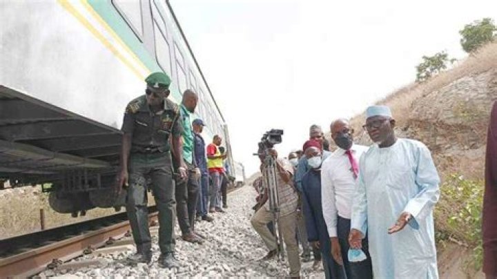 Edo Train Attack: Top Nigerian Hunter Makes 1 Important Demand From President Buhari