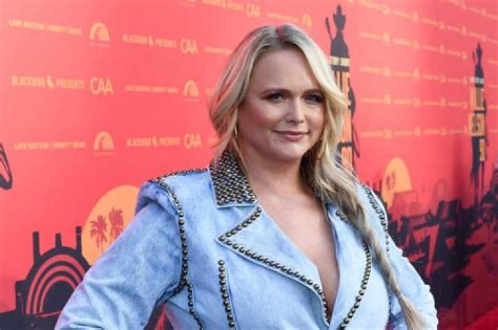 Is Kenny Chesney gay? His previous relationships explored