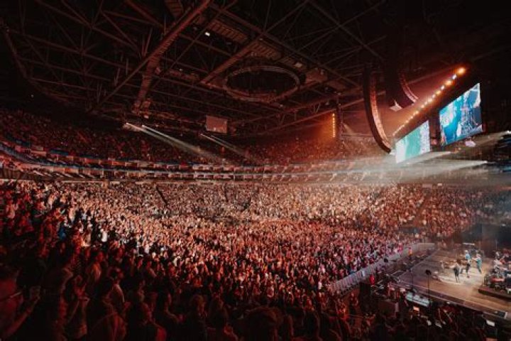 “This Is a Whole New Level”: Clips from Davido’s O2 Arena Concert Send Fans into a Frenzy