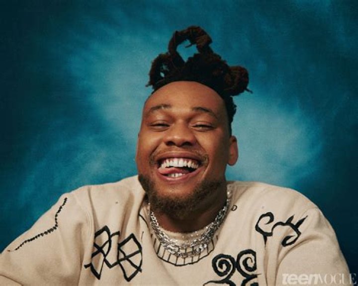 “E Pain Am”: Davido Reacts as Buju BNXN Uses Burna Boy to Fire Shot at His Craft