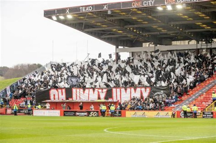 James Brown Excites Fans, Displays Dancing Skills & More With Amapiano: "Why Did U Raise Your Leg?"