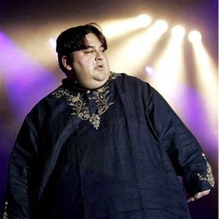 Adnan Sami – Biography, Facts & Life Story