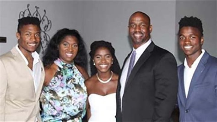 Aj Armstrong Brother Josh Armstrong: Wikipedia and Age