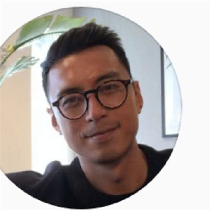 Alex Abad Santos Vox, Bio, Wiki, Age, Wife, The Wire, Salary, and Net Worth