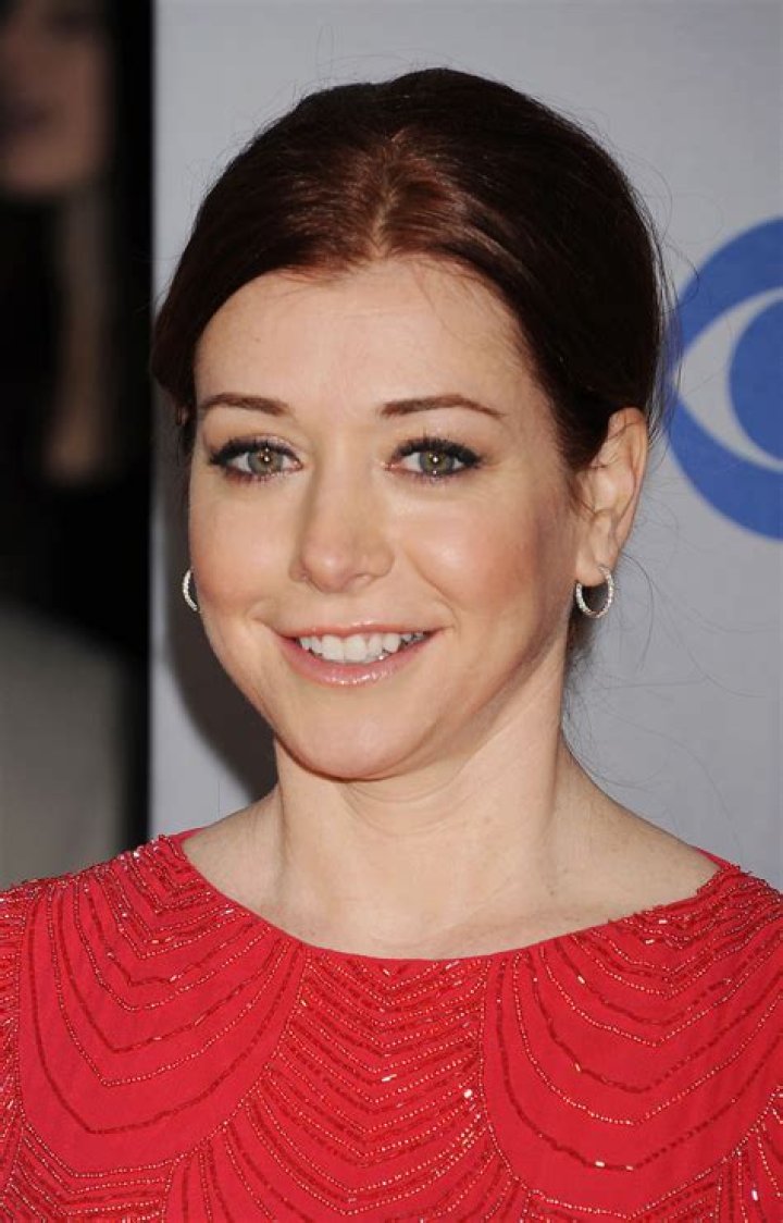 Alyson Hannigan Buffy, Bio, Wiki, Age, Height, Husband, Movies, and Net Worth