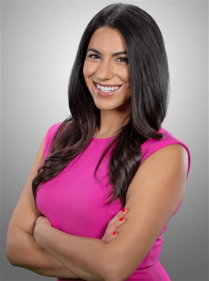 Alyssa Deitsch Fox 5, Bio, Wiki, Age, Height, Husband, Wedding, Salary, and Net Worth