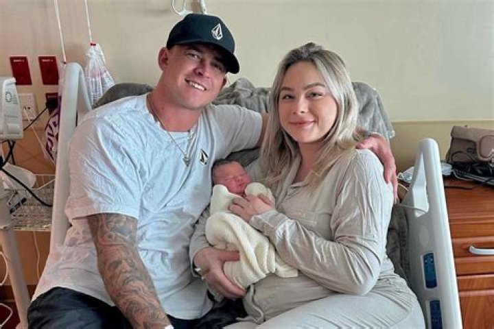 Amanda Miller Siesta Key Pregnant 2023: Baby Bump And Husband JJ Mizell