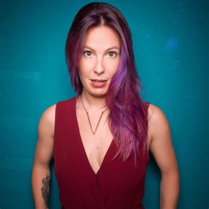 Amber Rollo Podcast, Bio, Wiki, Age, Husband, Comedy, Salary, And Net Worth