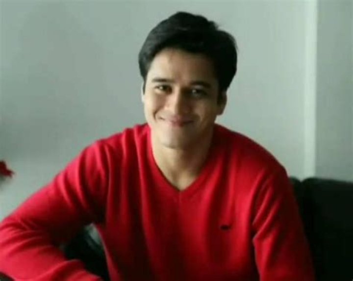 Anshuman Malhotra – Biography, Facts & Life Story