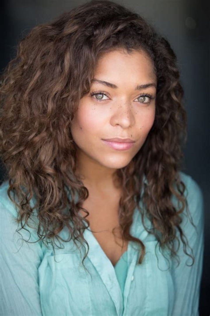 Antonia Thomas – Biography, Facts & Life Story