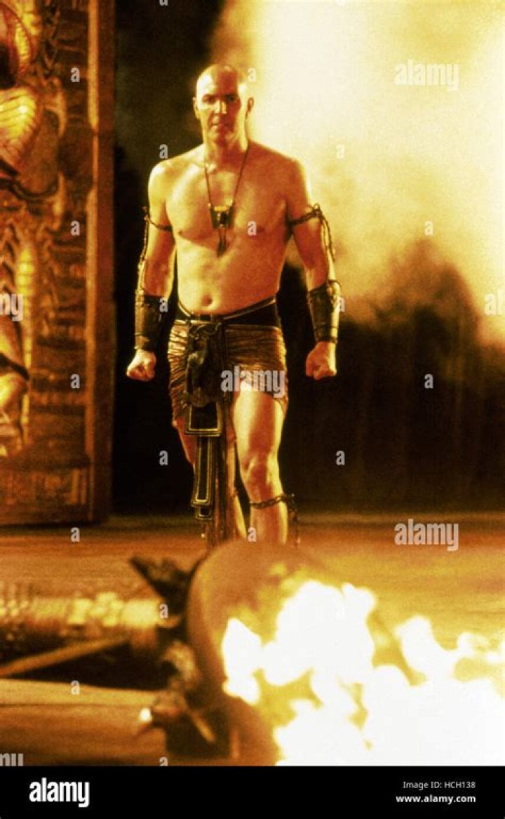 Arnold Vosloo Bio, Wiki, Age, Height, Wife, Movies, The Mummy, and Net Worth