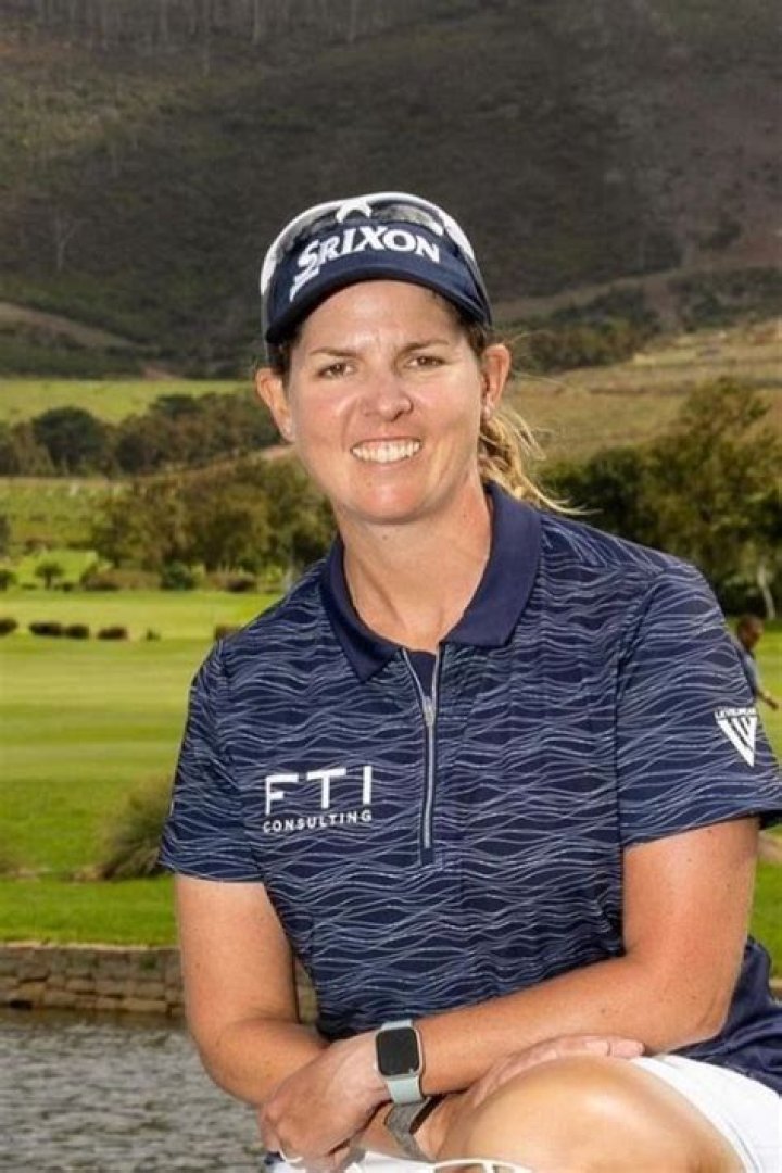 Ashleigh Buhai Net Worth – How Much is Buhai Worth?