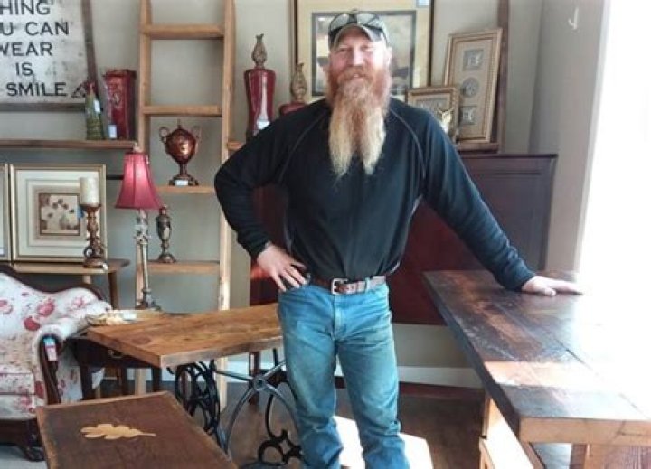 Alex Webb [Barnwood Builders] wiki, bio, net worth, age, rumors, married?