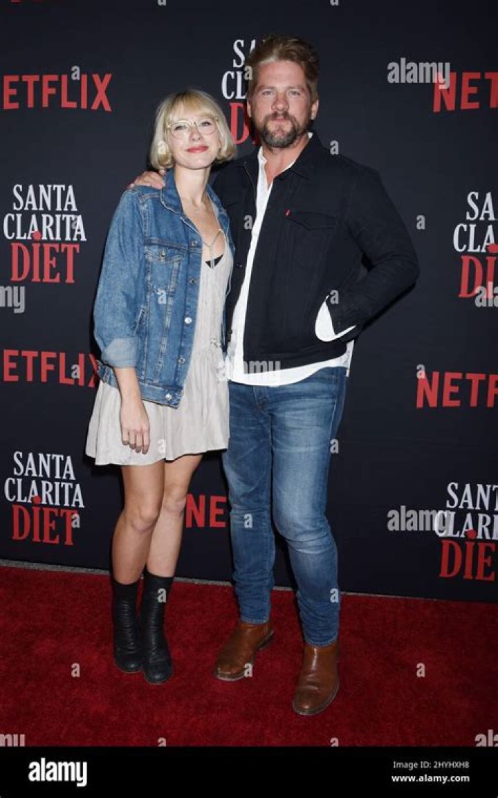 Who Is Betsy Phillips? Zachary Knighton Wife, Daughter With Ex Wife