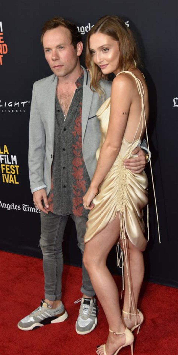 Brendan Fletcher Height