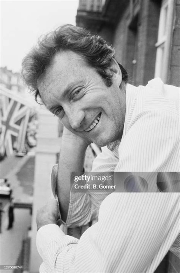 Bryan Brown – Biography, Facts & Life Story