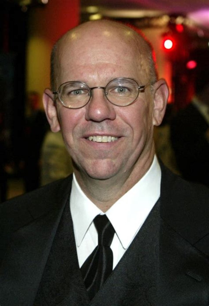 Charles Martin Smith Height