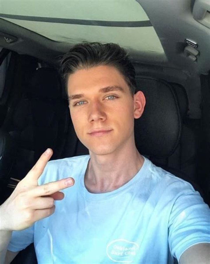 Charlie Heaton Phone Number, WhatsApp Number Contact Mobile