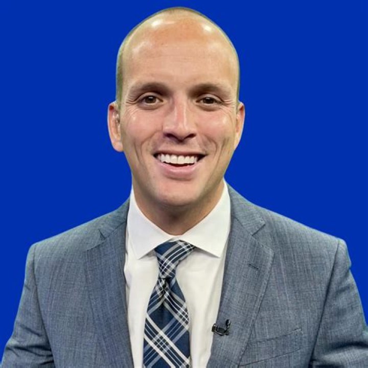 Chris Justus WYFF, Bio, Wiki, Age, Height, Family, Wife, Salary, and Net Worth