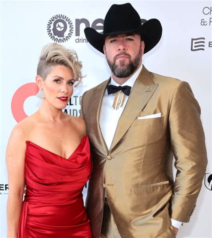 Chris Sullivan This Is Us, Bio, Wiki, Age, Wife, and Net Worth