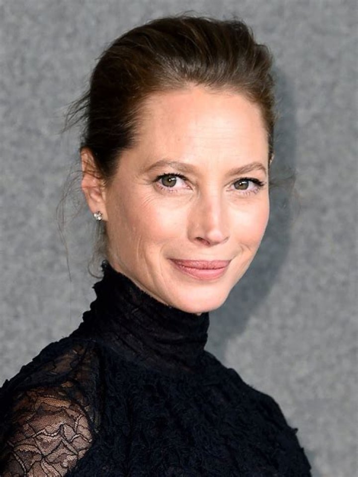 Christy Turlington – Biography, Facts & Life Story
