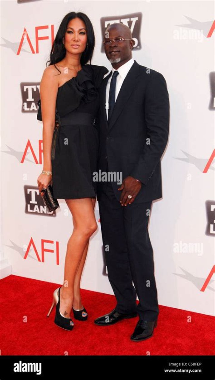 Djimon Hounsou Height