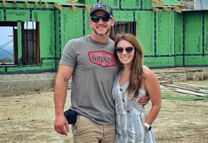 Dr. Matt Carriker Wiki-Bio, age, net worth, height, wife, kids.