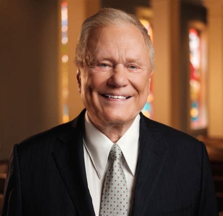 Ed Young Fellowship Church, Bio, Wiki, Age, Height, Wife, Education, Books and Net Worth