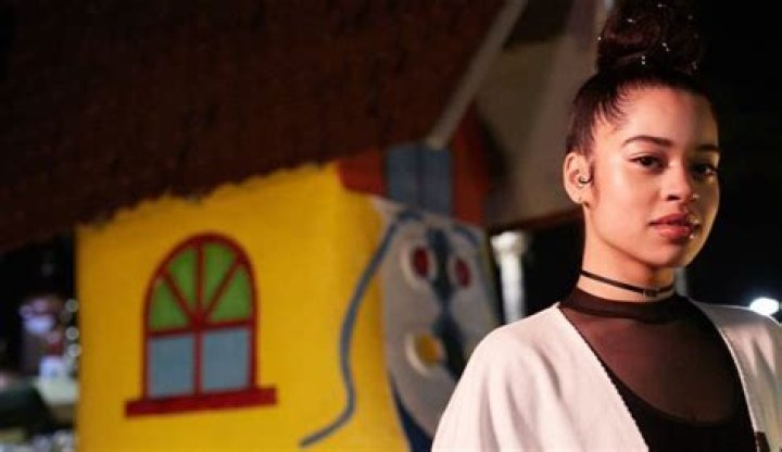 All about Ella Mai Parents and Music Influence from Mom