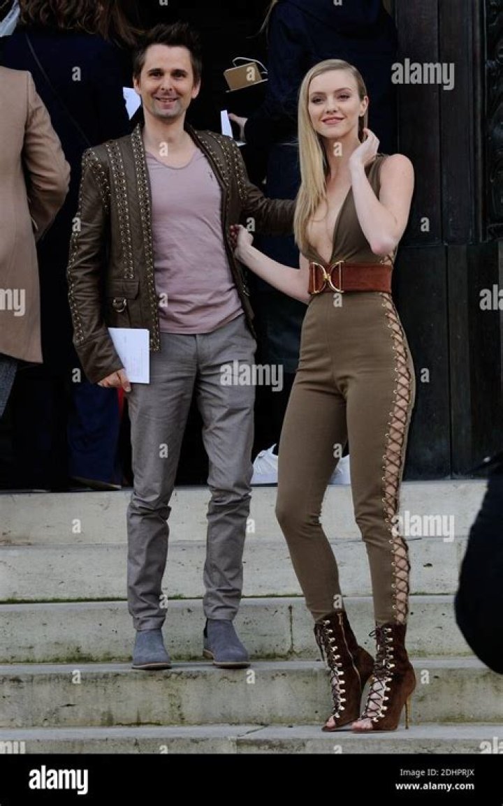 Elle Evans Actress, Bio, Wiki, Age, Height, Husband, and Net Worth