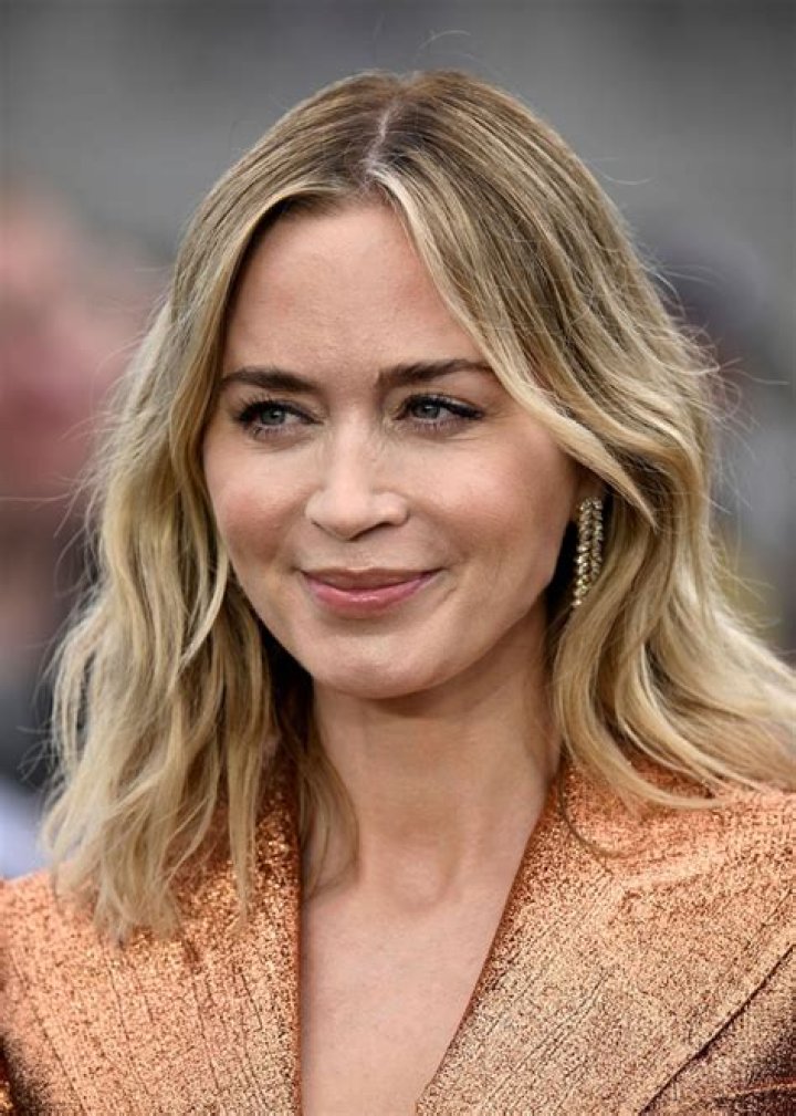 Emily Blunt – Biography, Facts & Life Story