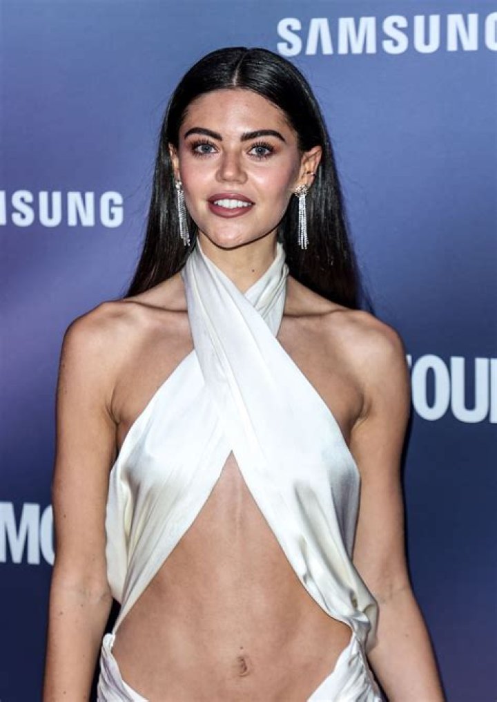 Emily Canham Youtube, Vlogs, Bio, Wiki, Age, Boyfriend, And Net Worth