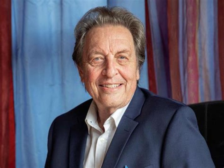 Errol Musk Emerald Mine, Bio, Wiki, Age, Height, Wife, Stepdaughter, Elon Musk, and Net Worth