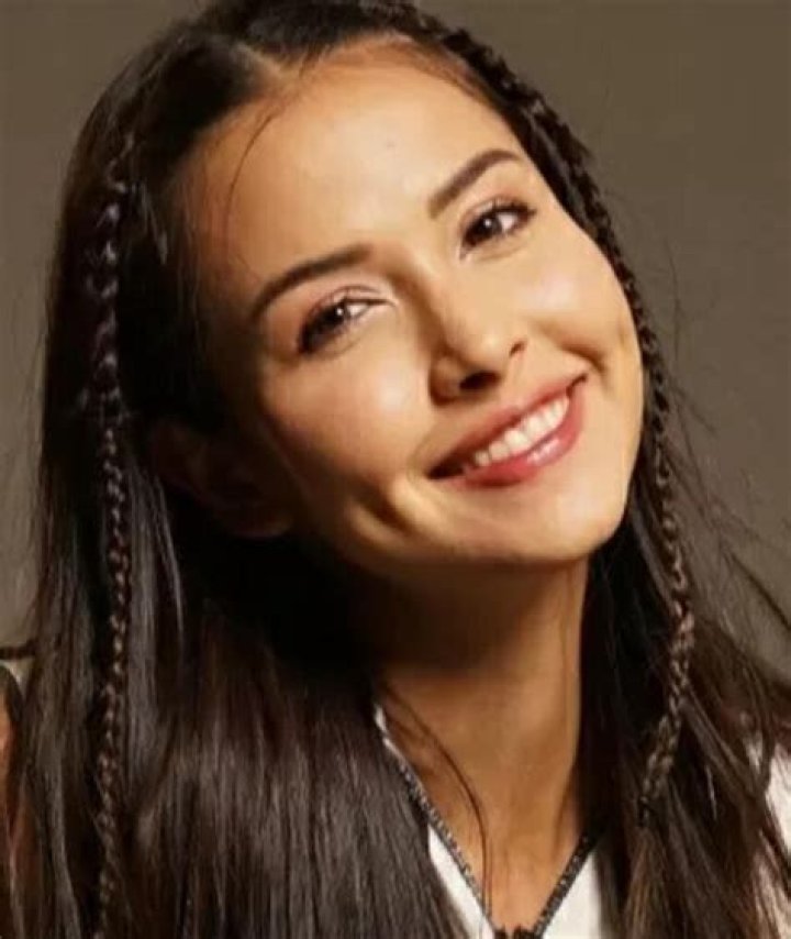 Estelle Linden – Biography, Facts & Life Story