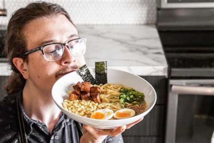 Five Fast Facts About YouTuber Joshua Weissman