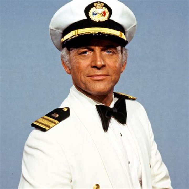 Gavin MacLeod