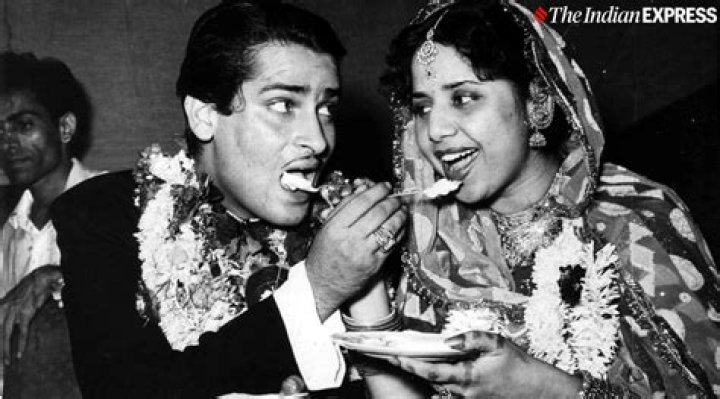 Geeta Bali – Biography, Facts & Life Story