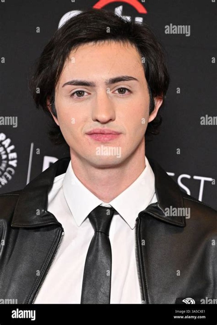 Gianni DeCenzo Movies, Bio, Wiki, Age, Height, Girlfriend, And Net Worth