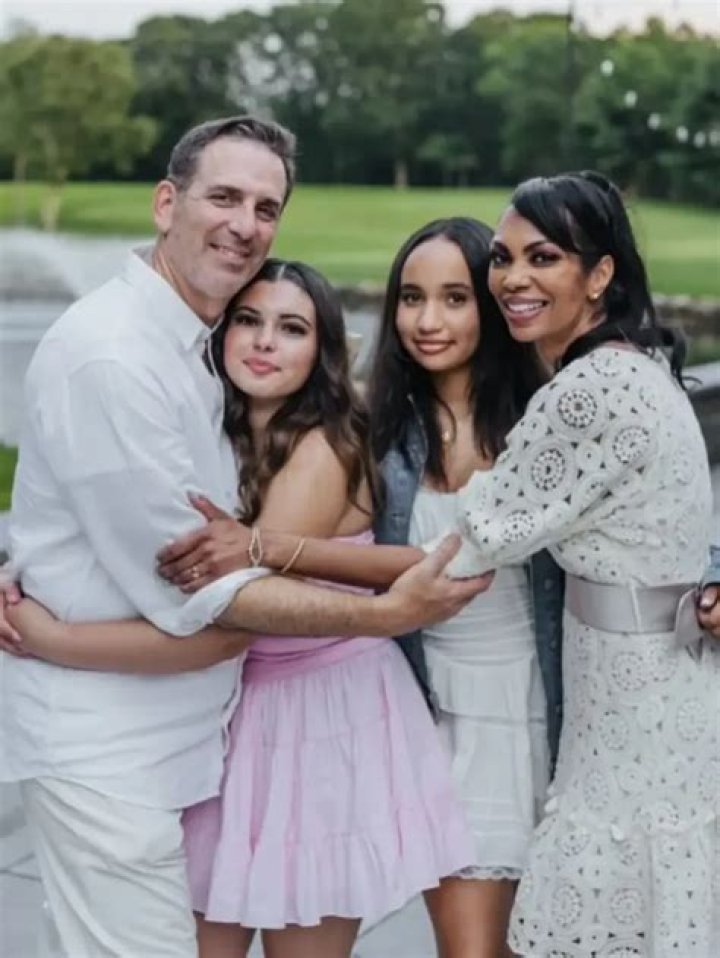 Harris Faulkner & Husband, Ultimate Power Couple; Daughters & Work - Balanced