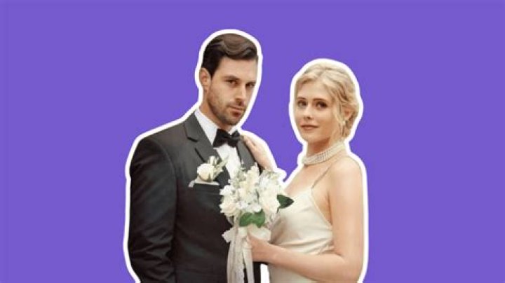 Hill Harper's Distance From Girlfriend & Getting Married; Makes Him Gay?