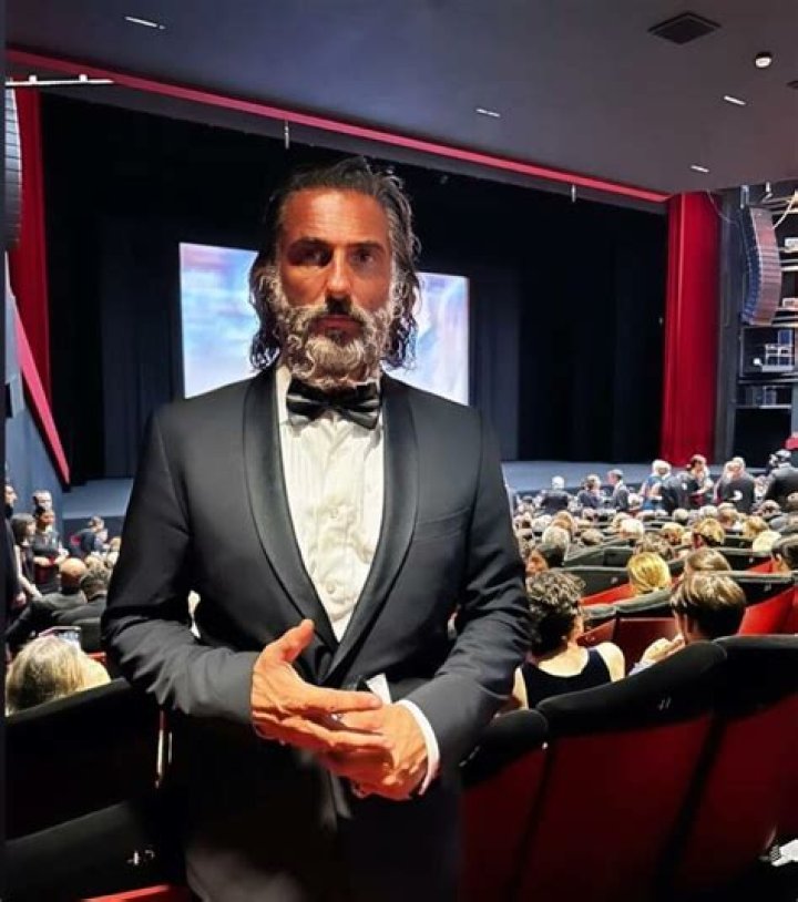 Ilan Tobianah Zeus Biography, Age, Height, Wiki, Net Worth, Wife