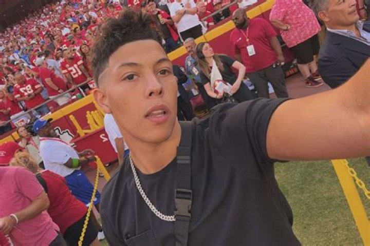 Jackson Mahomes Age, Height, Wiki, Net Worth, Gay