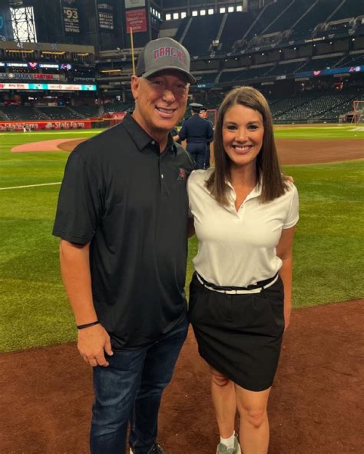 Jane Caffrey NBCUniversal, Bio, Wiki, Height, Age, Husband, Salary, and Net Worth