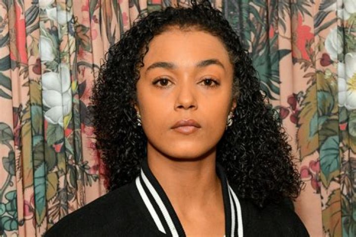 Is Jasmine Jobson Lesbian In Real? Gender & Sexuality