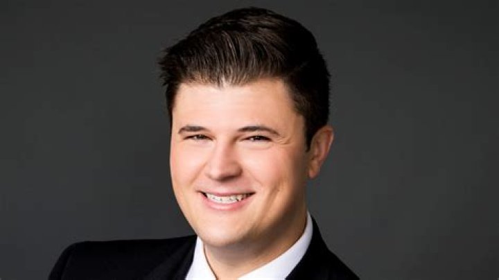 Jesse Hawila WFAA, Bio, Wiki, Age, Height, Wife, Salary, and Net Worth