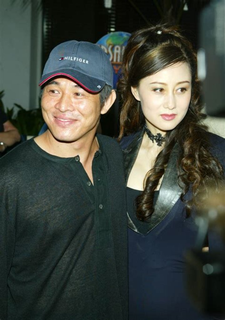 Jet Li Apologized to First Wife Huang Qiuyan for Their Failed Marriage