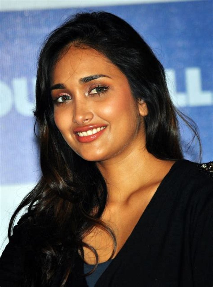 Jiah Khan – Biography, Facts & Life Story