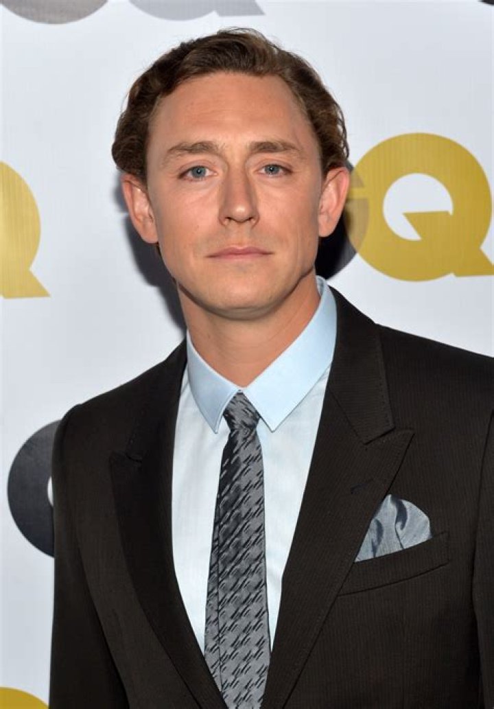 JJ Feild Movies, Bio, Wiki, Age, Wife, Captain America, Turn, and Net Worth